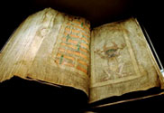 Codex Gigas &mdash; самый большой средневековый манускрипт в мире &mdash; выставлен в Пражской национальной библиотеке